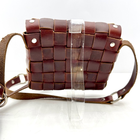 Crossbody Leather Cassette Weave Style Bag Handcrafted Jay Farmer, Small - Picture 4 of 12